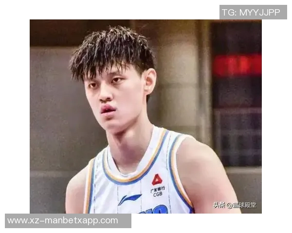 媒体人谈曾凡博选择大学的重要性认为其决策过于急躁